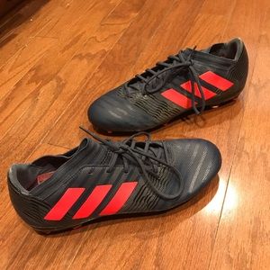 Women’s Adidas size 9 soccer cleats